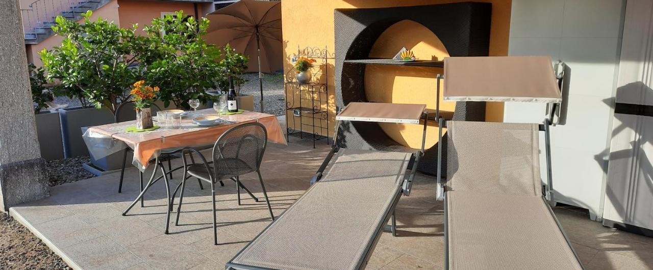 Ferienwohnung Gallo Mit Ueberdachter Terrasse Parkplatz 100 Mtr Z Strand Cannobio Exterior photo